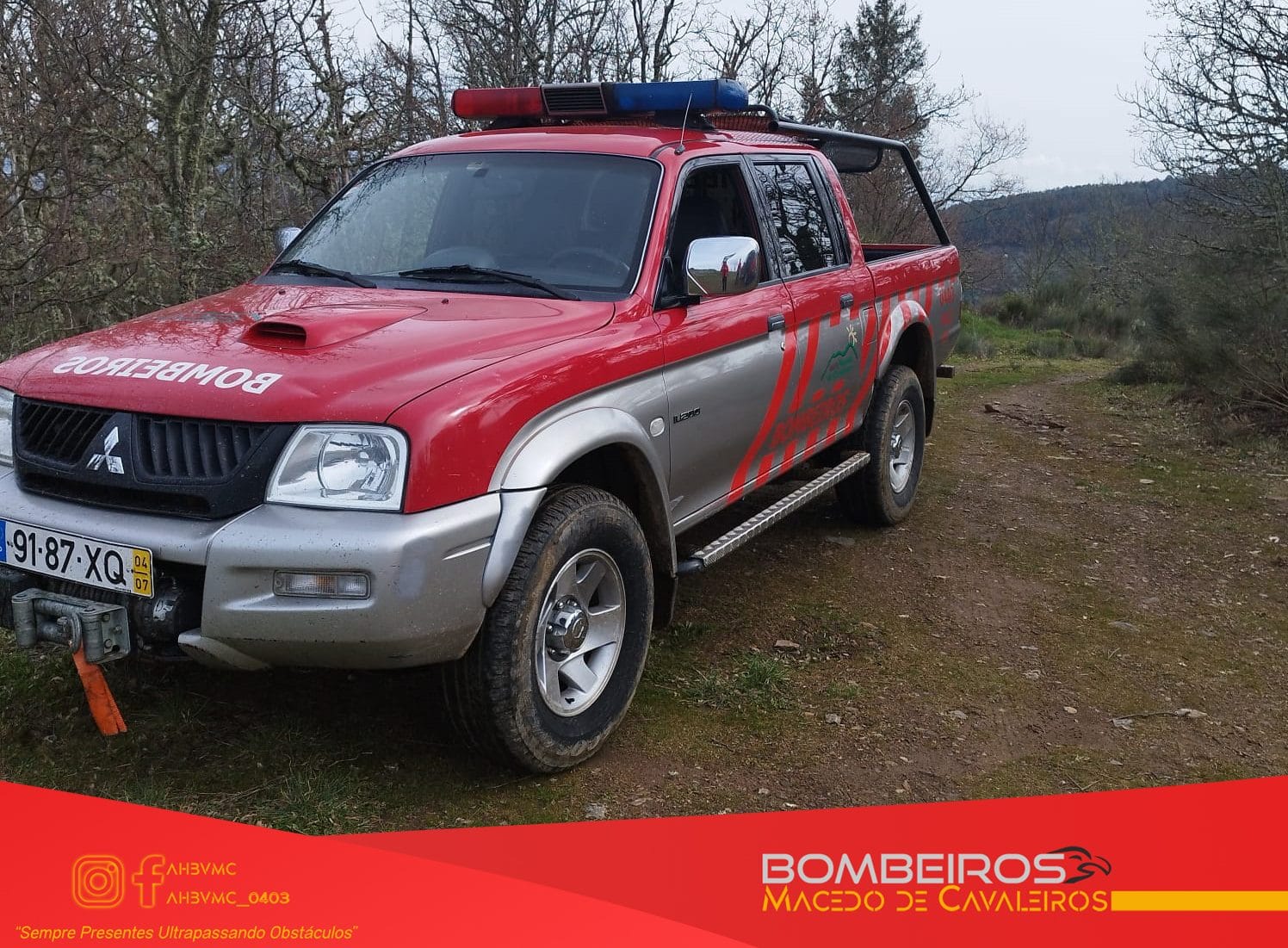 Bombeiros mobilizados para acidente com trator em Macedo de Cavaleiros